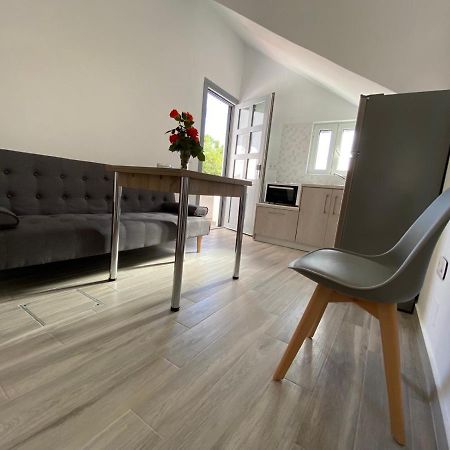 Ninemia Apartment Artemonas Eksteriør billede